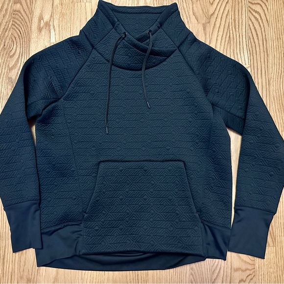 Athleta Jacquard Quilted Elevation Pullover Black Size Medium - Picture 3 of 5